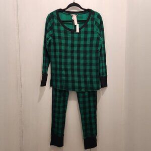 Victoria's Secret Thermal Buffalo Green Women's Pajama Set‎ Size M - NWT